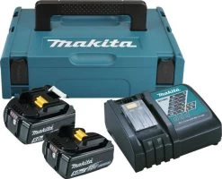 MAKITA Power Source KIT Mit 2 X 5,0 Ah Akku Und DC18RC