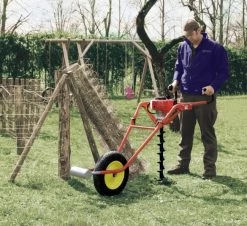 Heiss Pflanzfuchs PF 360 / PF 400 Erdbohrgerät Fahrbar